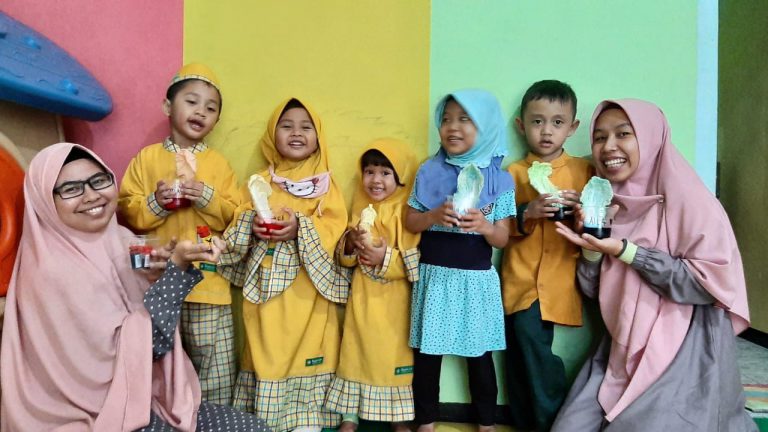 Read more about the article Kapilaritas pada daun sawi putih