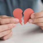 Read more about the article Faktor Penyebab Perselingkuhan. Selingkuh Salah Siapa?