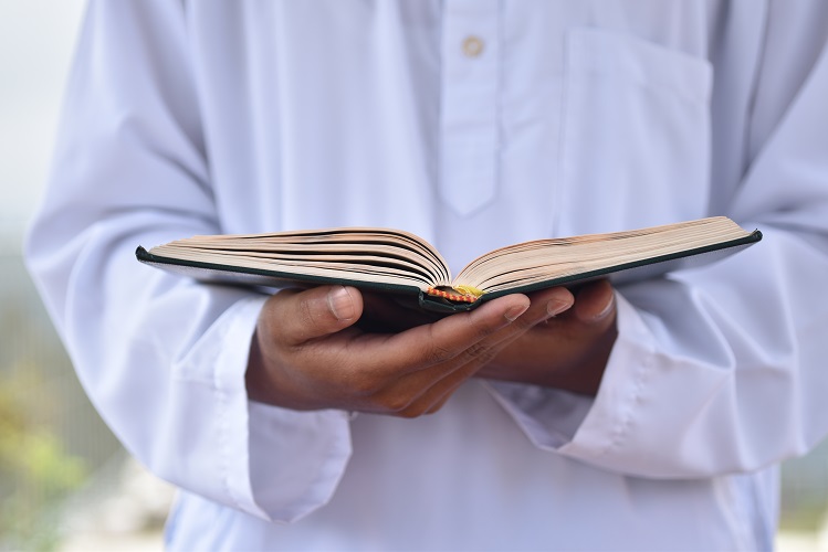 Read more about the article Tips Menjadi Seorang Muslim Sejati