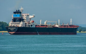 AL AS Serang Kapal Dagang Iran di Selat Hormuz, 10 Pelaut Terluka dan 5 Hilang